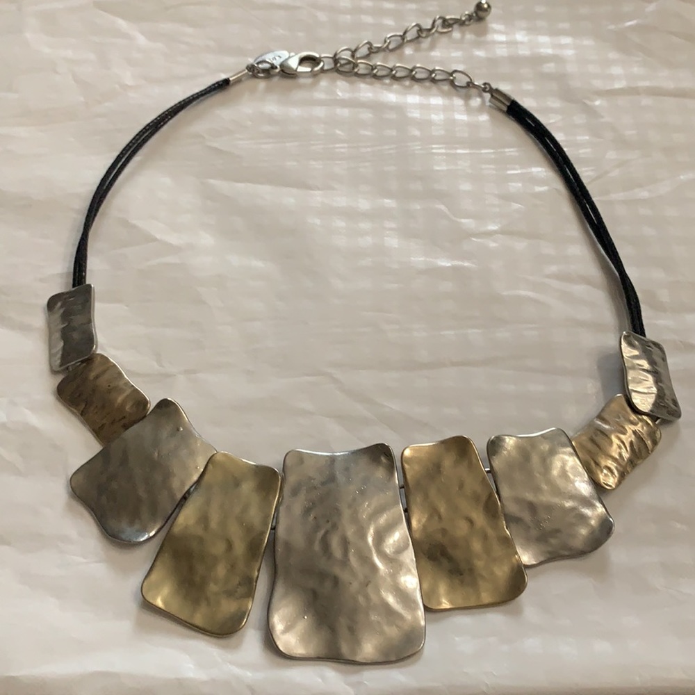 Chico’s Sloan hammered silver and gold chunky bib statement necklace - Picture 10 of 17